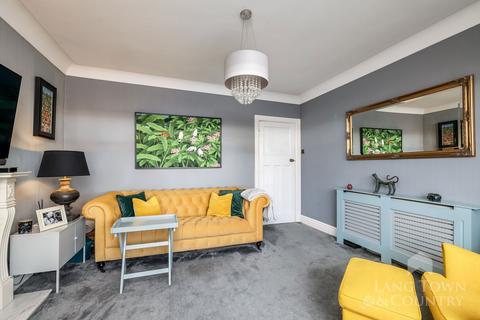 7 Dunclair Park, Plymouth, PL3 6DJ