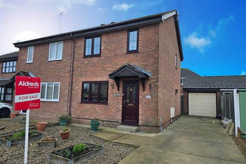 3 bedroom semi-detached house for sale, Watsons Close, Hopton