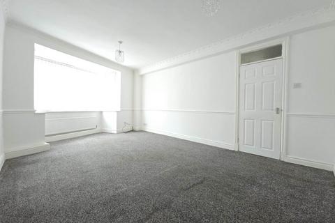 2 bedroom flat to rent, Church Street, Blackpool