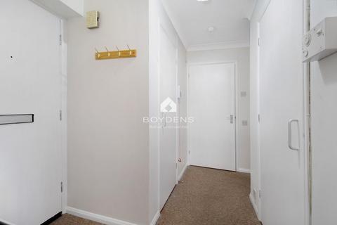 1 bedroom flat for sale, Maldon Court, COLCHESTER CO3