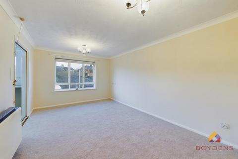 1 bedroom flat for sale, Maldon Court, COLCHESTER CO3