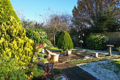 2 bedroom detached bungalow for sale, Chatsworth Close, Ross-on-Wye