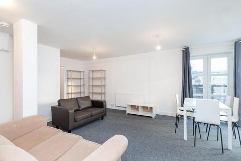 6 bedroom apartment to rent, Hawgood Street, London, E3