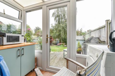 3 bedroom end of terrace house for sale, Churchmead Close, Lavant, PO18