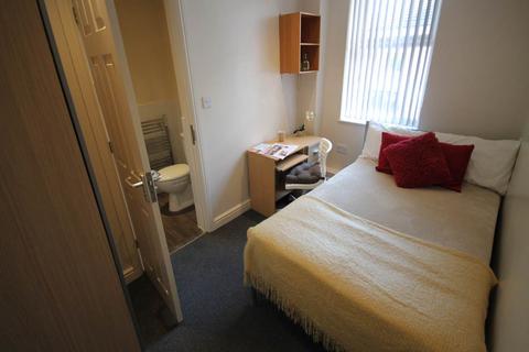 4 bedroom apartment to rent, Ashbourne Road, Derby,