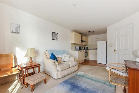 1 bedroom flat for sale, Southgate, Chichester, PO19