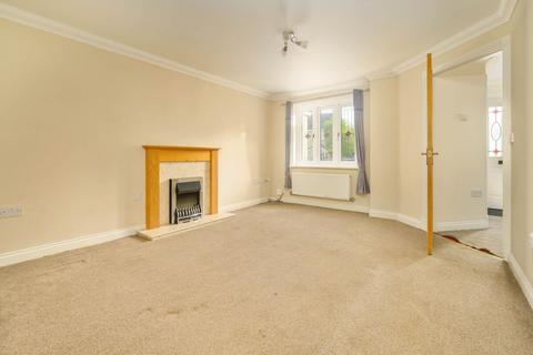 3 bedroom townhouse for sale, Summerbank Close, Drighlington