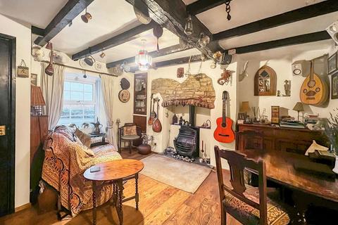 6 Bickington Hill, Bickington, Barnstaple, EX31 2JQ