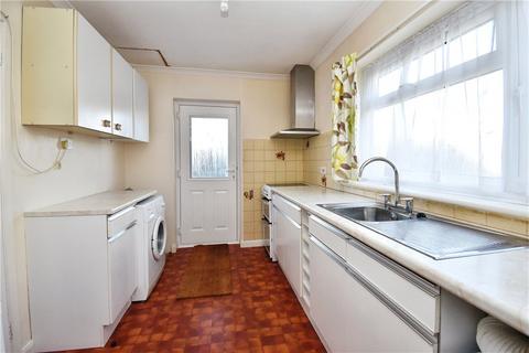 2 bedroom detached bungalow for sale, Ringwood Drive, North Baddesley, Southampton, Hampshire