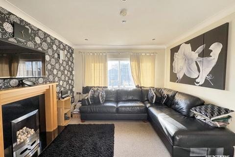 3 bedroom detached house for sale, Stockwell Drive, Batley