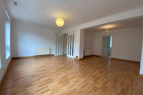 3 bedroom apartment to rent, College Road, Dulwich, SE21