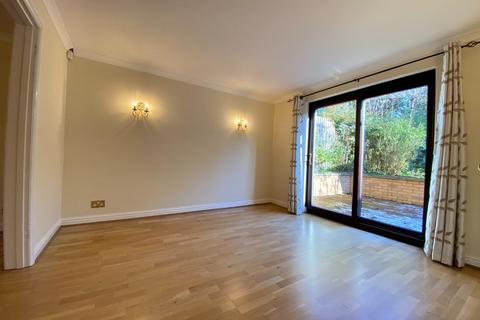 4 bedroom detached house to rent, Luddington Road, Stratford-upon-Avon