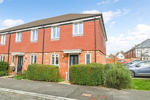 3 bedroom end of terrace house for sale, Hangar Drive, Tangmere, PO20