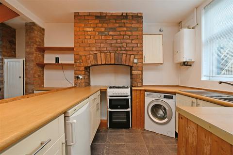 31 Bramwith Road, Sheffield, S11 7EZ