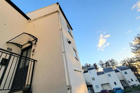 3 bedroom flat for sale, 92 Glan Gors, Harlech