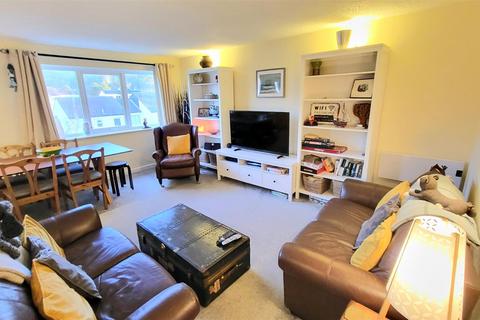 3 bedroom flat for sale, 92 Glan Gors, Harlech