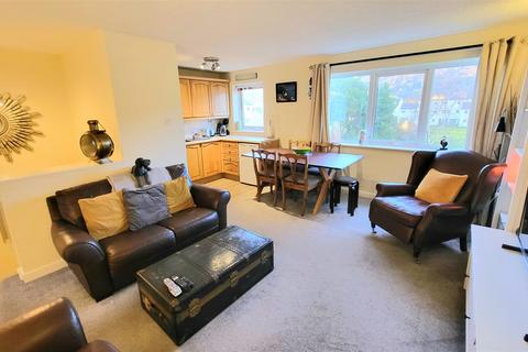 3 bedroom flat for sale, 92 Glan Gors, Harlech