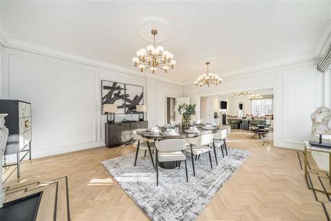 5 bedroom flat to rent, Portland Place, London W1B