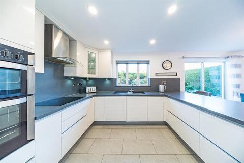 25 Lloyd Road, Prescot, L34 6LJ