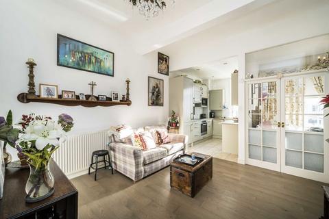 1 bedroom flat for sale, Chiswick High Road, London W4