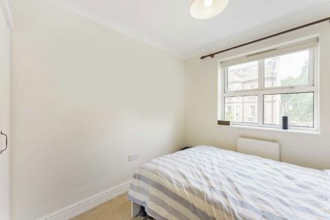 2 bedroom flat for sale, Balham High Road, London SW17