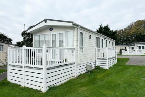 2 bedroom static caravan for sale, Solent Breezes Holiday Park