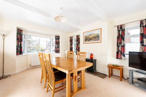 5 Towcester Road, Blisworth, Northampton, NN7 3BL