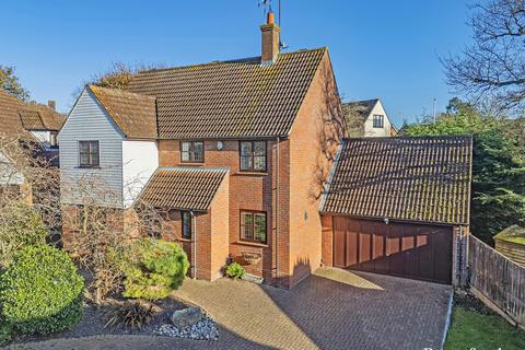 4 bedroom detached house for sale, High Meadow, Dunmow, CM6