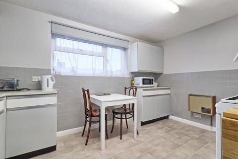 36 Pippins Road, Burnham-on-crouch, CM0 8DH