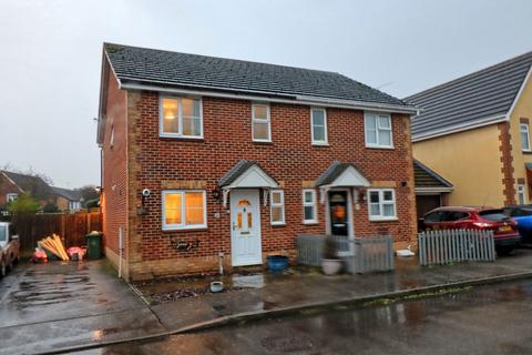 3 bedroom semi-detached house for sale, Hadrians Way, Maldon CM9