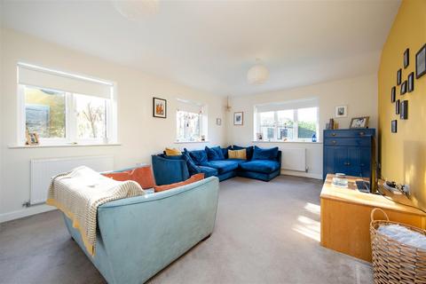 3 bedroom bungalow for sale, Kings Gardens, Hilperton Marsh