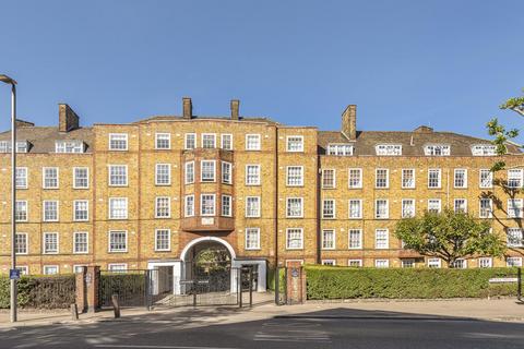 2 bedroom flat for sale, Vicarage Crescent, Battersea