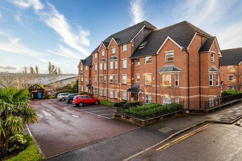 2 bedroom apartment for sale, Royal Court Drive, Bolton, Lancashire, BL1