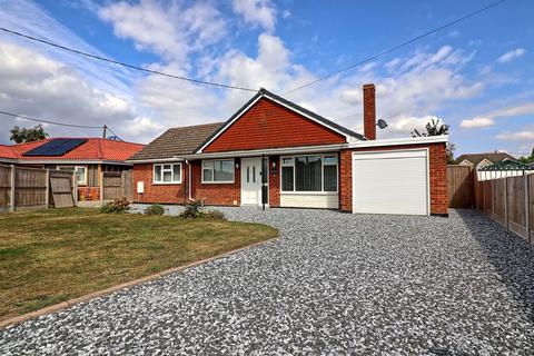 8 West Avenue, Mayland, Chelmsford, CM3 6AF