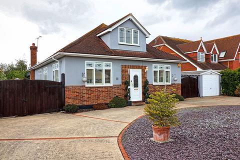 4 bedroom detached bungalow for sale, Main Road, Southminster CM0