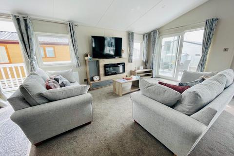 2 bedroom lodge for sale, Steeple Bay Holiday Park