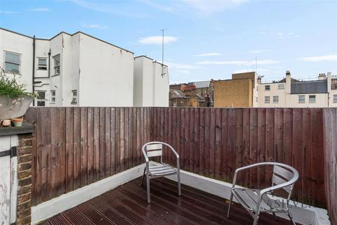 2 bedroom flat to rent, Cosway Street, London, NW1