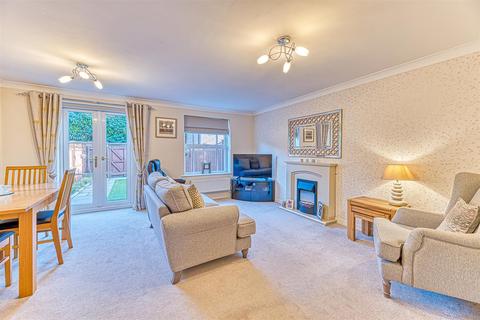 9 Ashford Drive, Appleton, Warrington, WA4 5GG