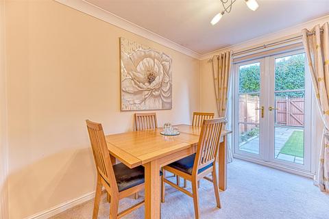 9 Ashford Drive, Appleton, Warrington, WA4 5GG