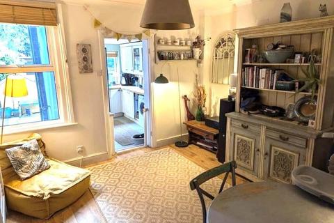 3 bedroom terraced house to rent, High Brooms Road, Tunbridge Wells