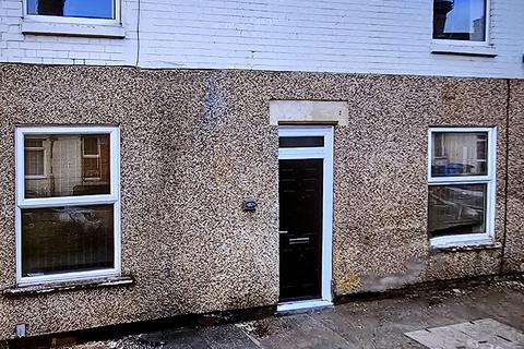 3 bedroom terraced house to rent, Wellington Street, Kettering NN16