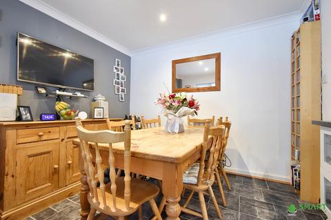 55 Berkshire Drive, Exeter, EX4 1NG