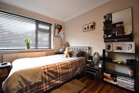55 Berkshire Drive, Exeter, EX4 1NG