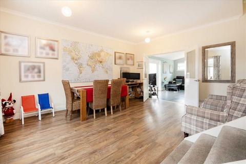 3 bedroom detached house for sale, Rose Cottage, 32 Church Road, FK1 2BD