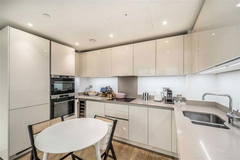 1 bedroom flat for sale, Wandsworth Road, London SW8