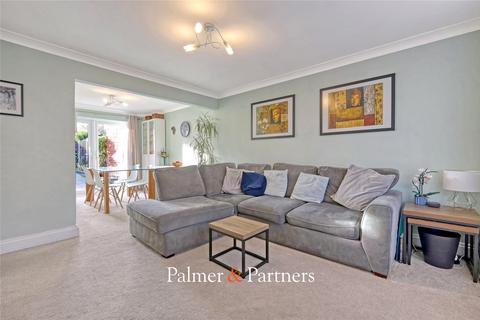 8 Markland Close, Chelmsford, CM2 8RZ