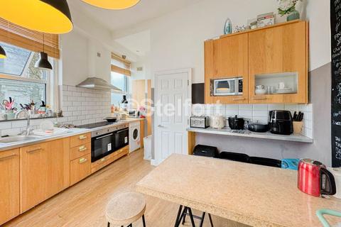 House share to rent, Junction Road, London, N19