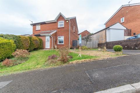 75 Chester Close, New Inn, Pontypool, NP4 0LU