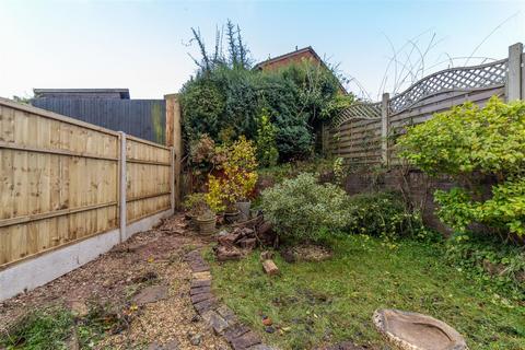 75 Chester Close, New Inn, Pontypool, NP4 0LU