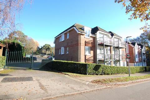 2 bedroom apartment for sale, Oaklands Court, WELWYN, AL6